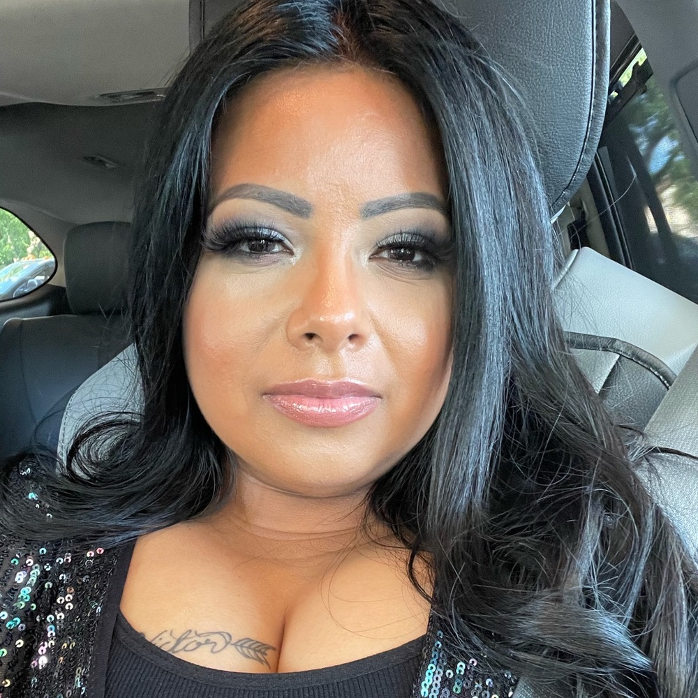 Meet your Posher, Angelica